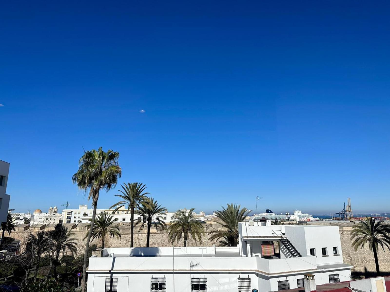 Apartamentos La Muralla Grupo Ac Gestion Cádiz Exteriör bild