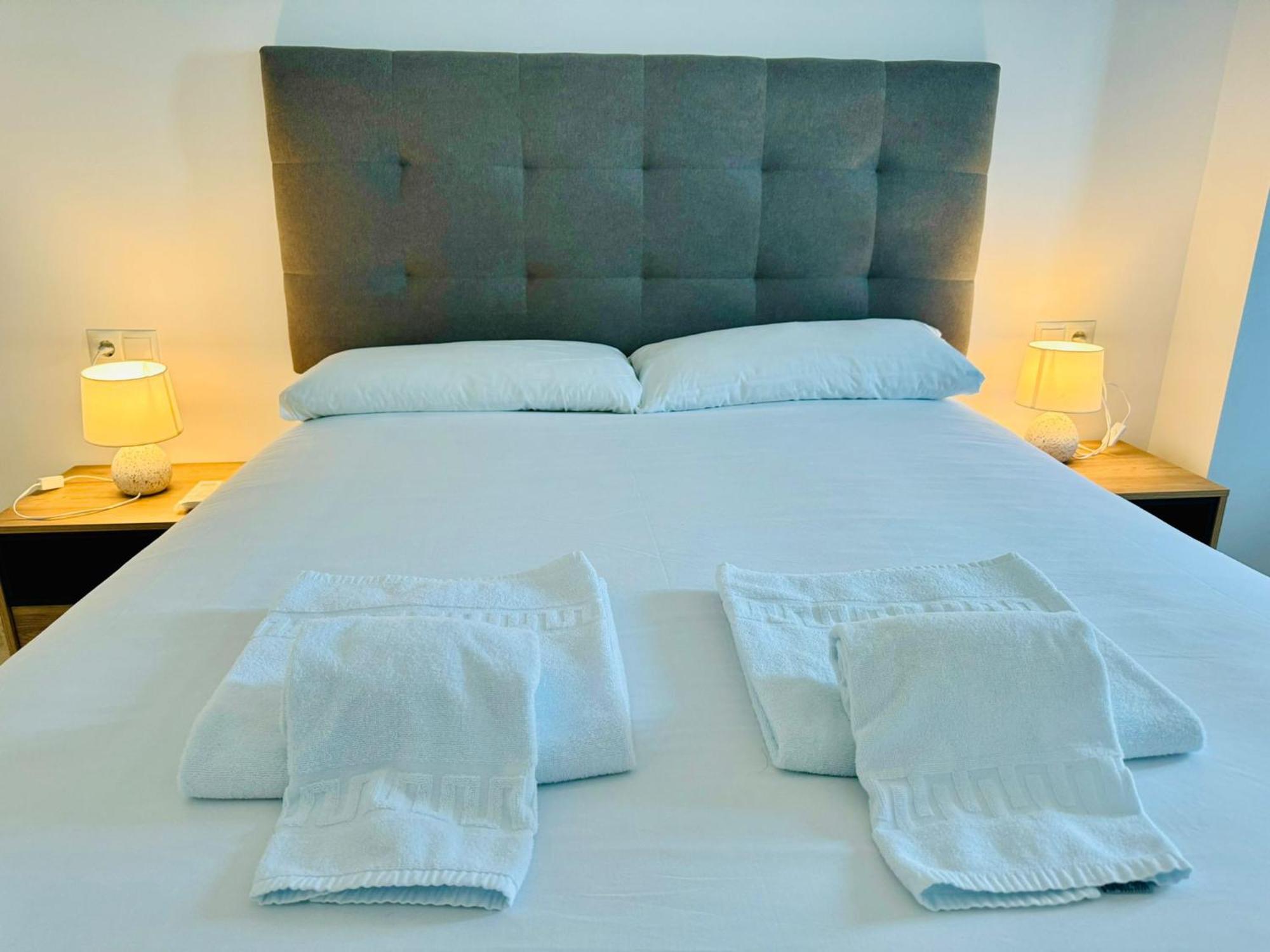 Apartamentos La Muralla Grupo Ac Gestion Cádiz Exteriör bild