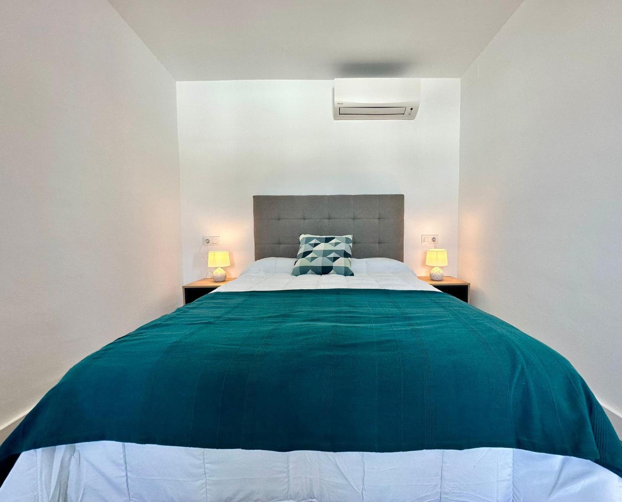 Apartamentos La Muralla Grupo Ac Gestion Cádiz Exteriör bild