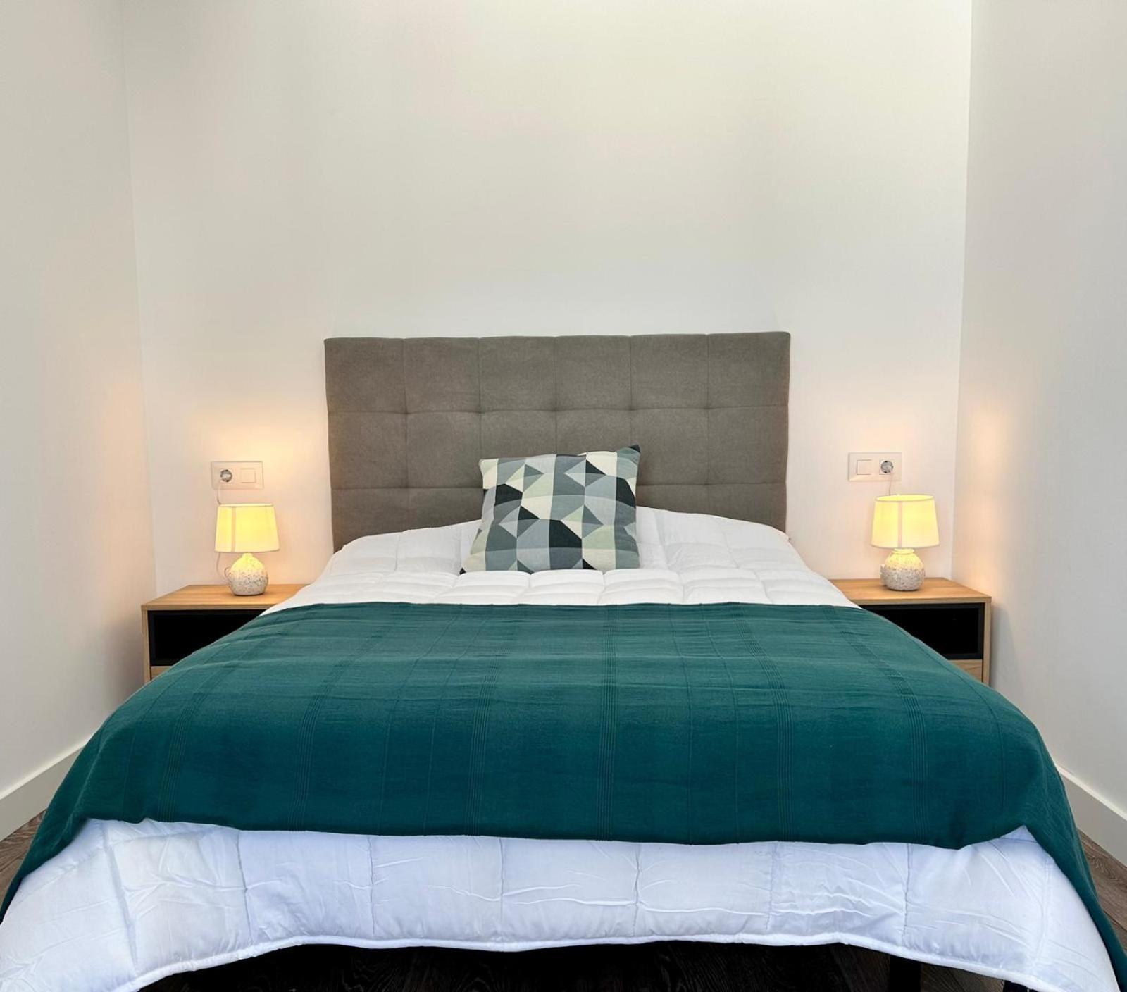 Apartamentos La Muralla Grupo Ac Gestion Cádiz Exteriör bild